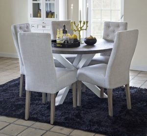 Spisebord med karakter 25 middagsborde i moderne design
