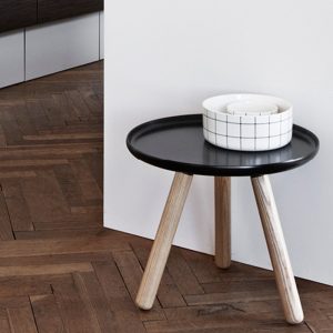 21 bakkeborde til det moderne hjem fra bl.a. hay, house doctor og ... Rundt lille køkkenbord